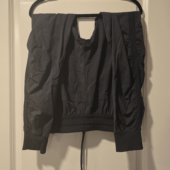 Lululemon Beyond the Studio Jogger - Picture 4 of 6